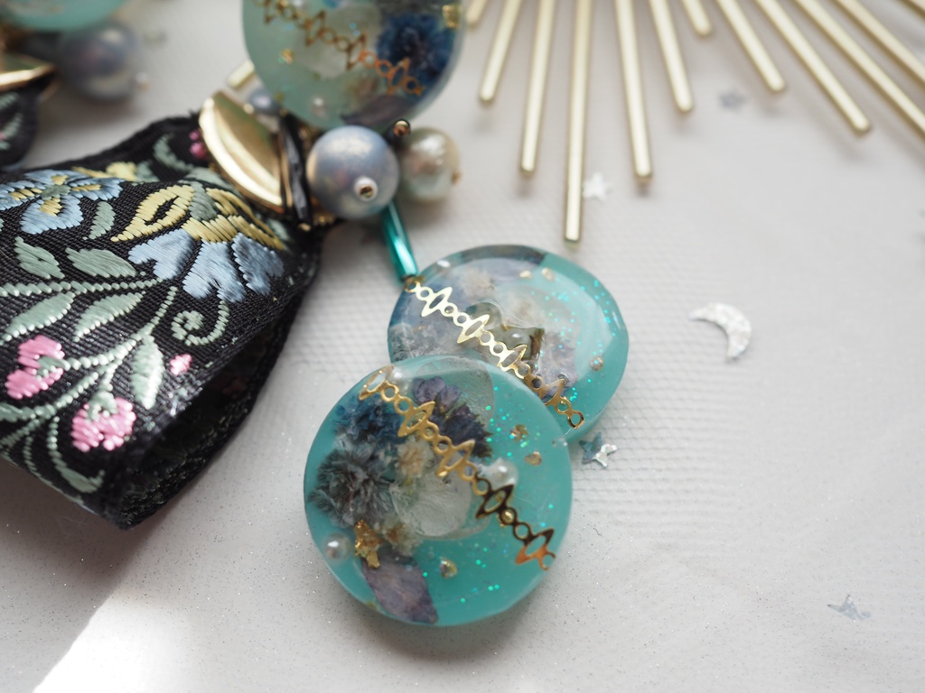 オベロンイメージ イヤーアクセサリー