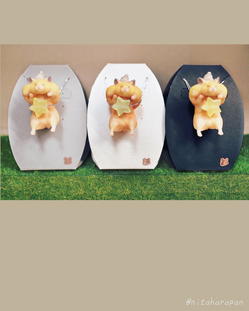 ●展示のみ●ひっかけぱんちゃん ミニチュアフィギュア 自立台紙付き