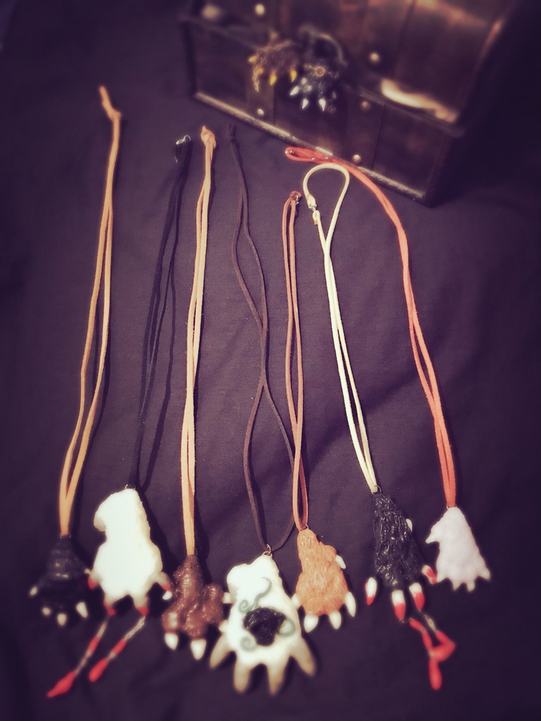 幻獣のネックレス(ブラック)