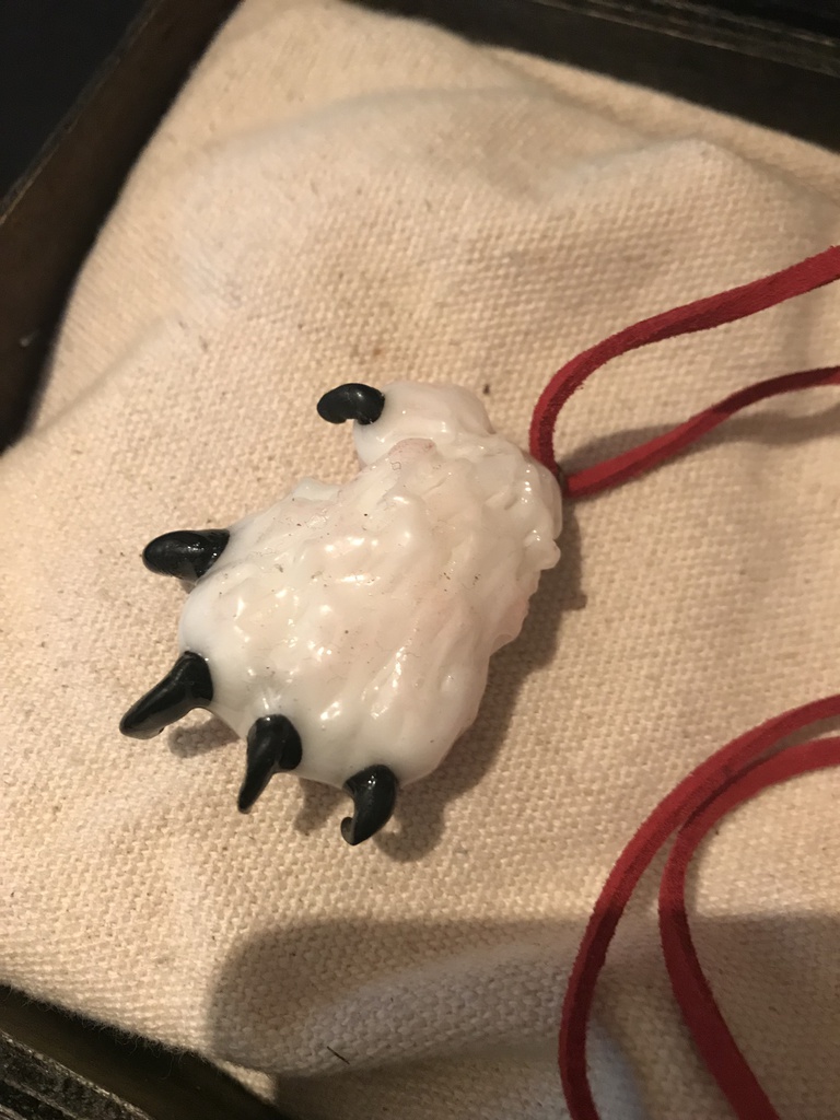 幻獣のネックレス(ホワイト)