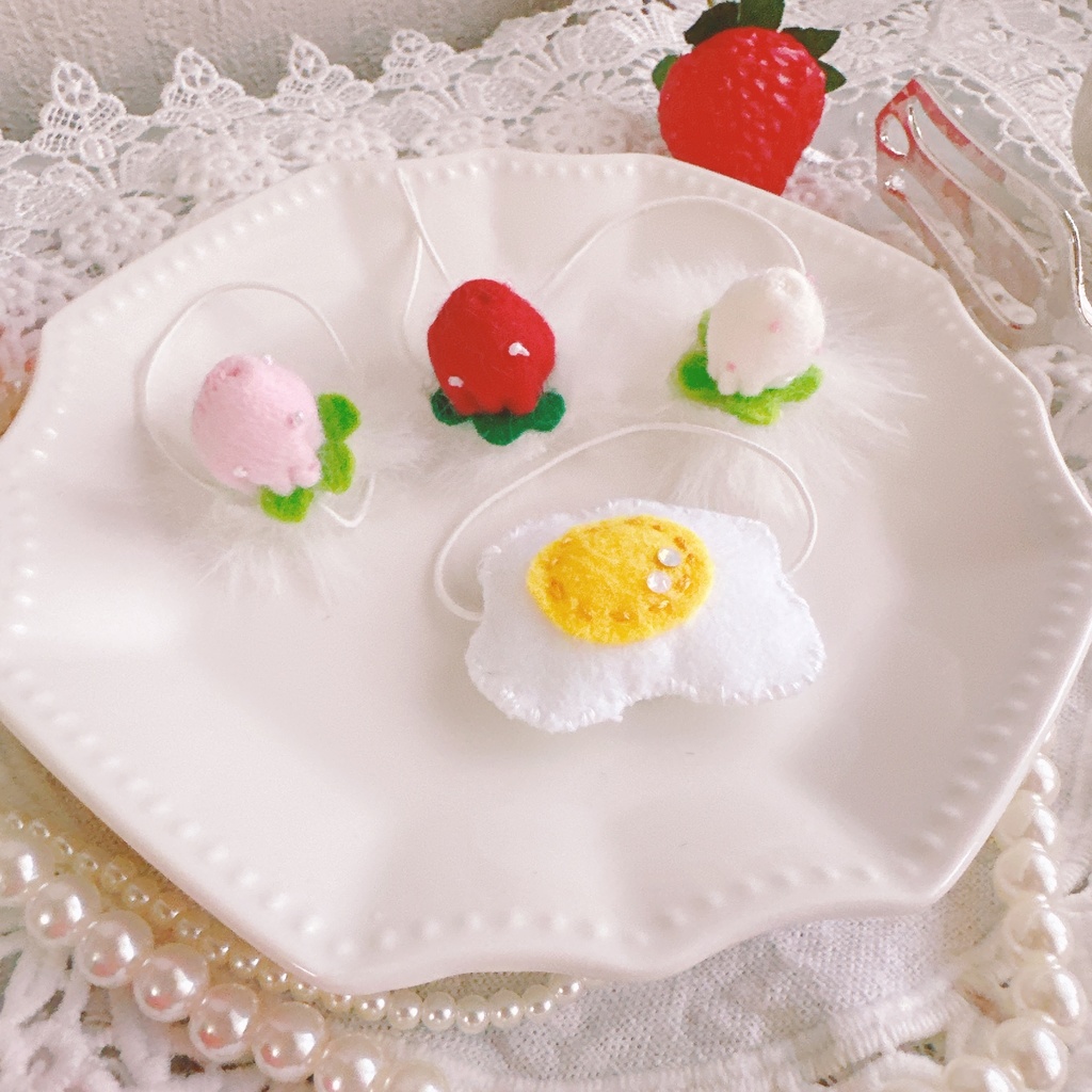 【10/25(土) 21時(予定)から】 めだまやき再頒布 ぬいカチューシャ みにいちご&めだまやき