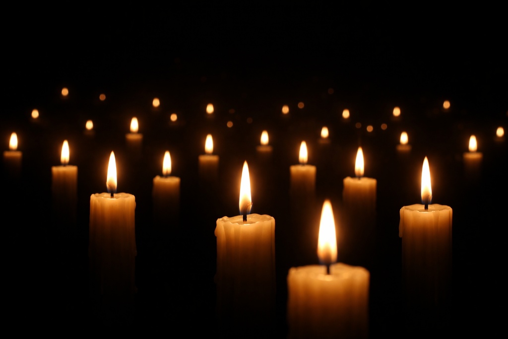 【ホラー素材】百物語キャンドル②｜暗闇・配信背景