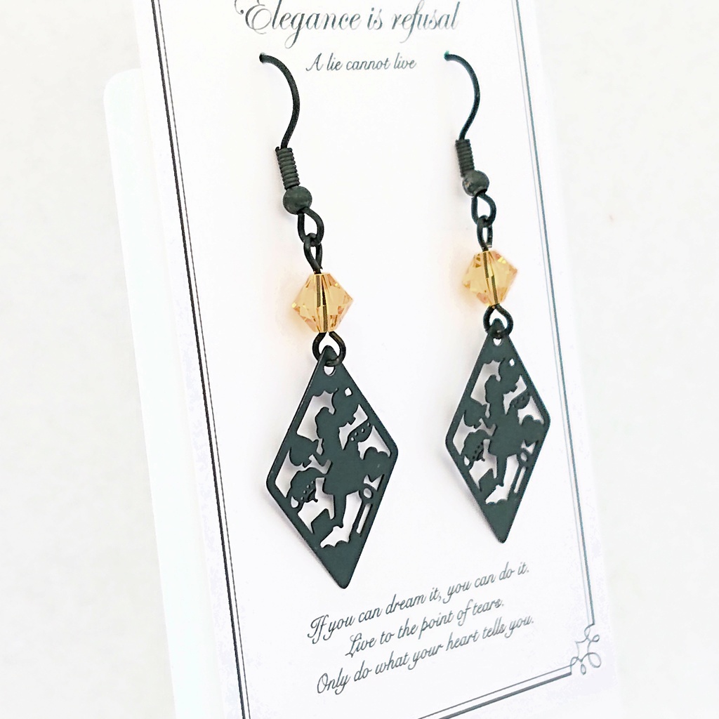 『不思議の国のアリスのシルエット』ピアス/イヤリング