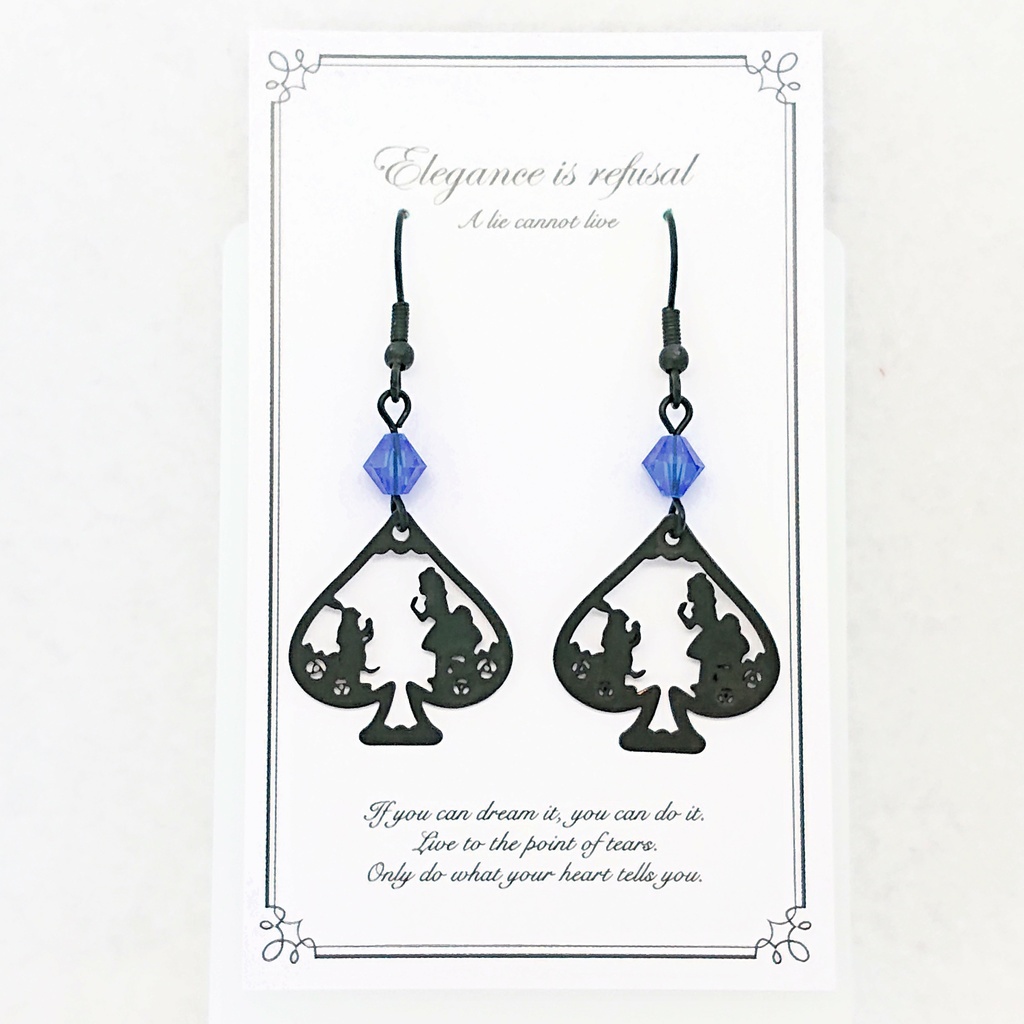 『不思議の国のアリスのシルエット』ピアス/イヤリング