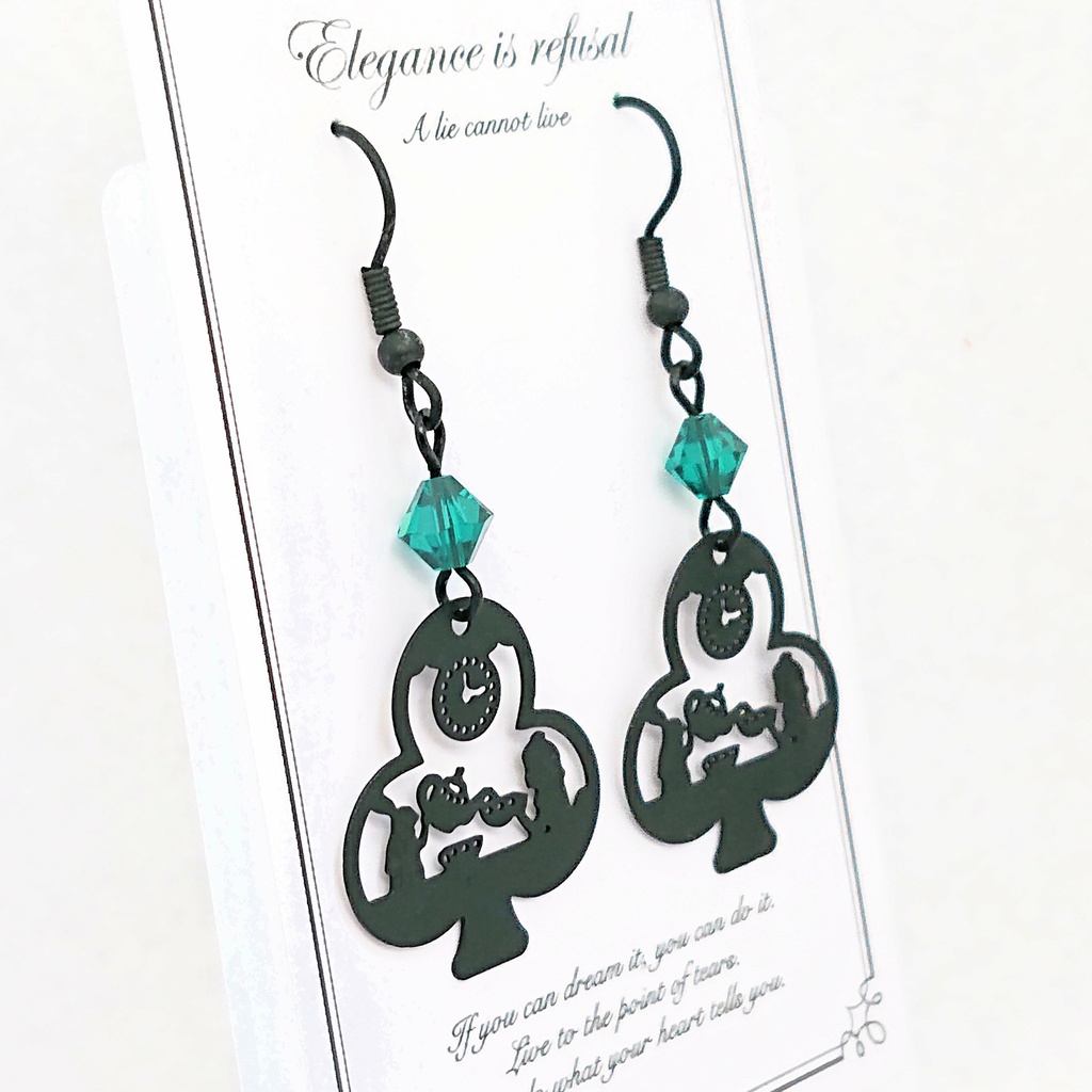 『不思議の国のアリスのシルエット』ピアス/イヤリング