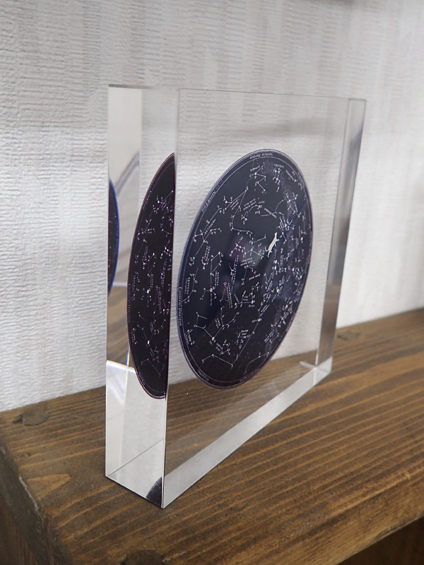 星図を散歩する猫 アクリルブロック