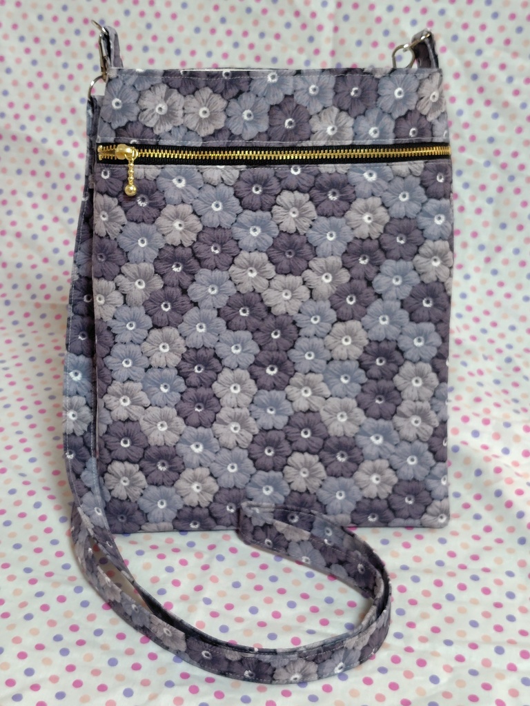 ポコポコ刺繍の花柄風ショルダーバッグ☆グレー