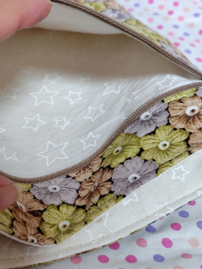 ポコポコ刺繍の花柄風ショルダーバッグ☆イエロー