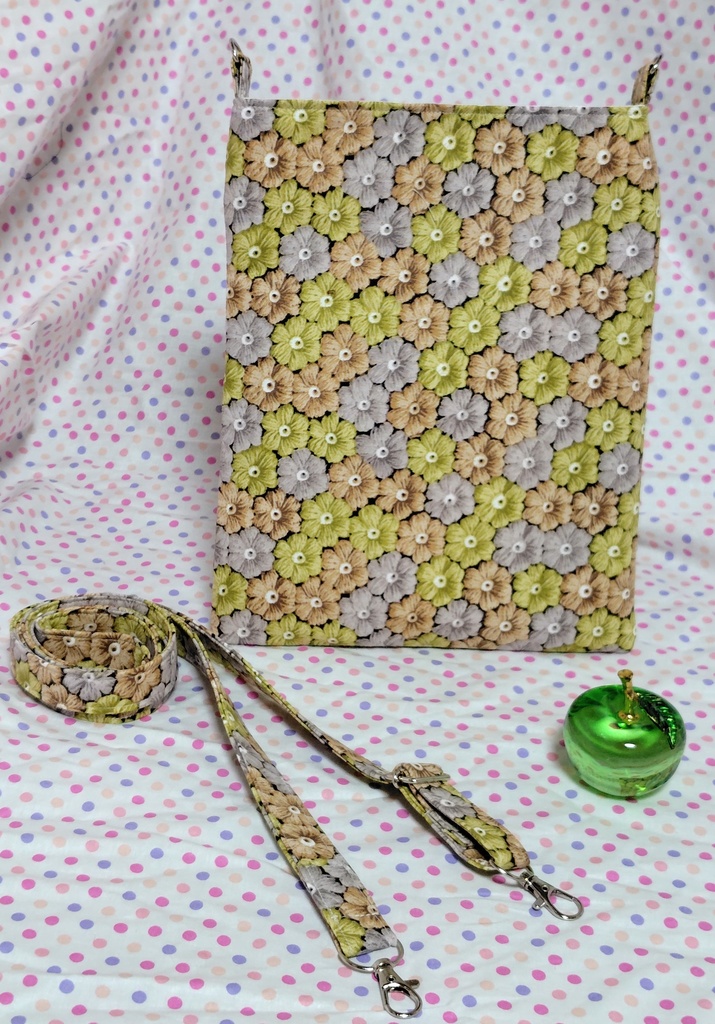 ポコポコ刺繍の花柄風ショルダーバッグ☆イエロー