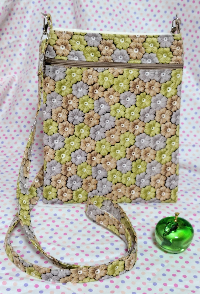 ポコポコ刺繍の花柄風ショルダーバッグ☆イエロー