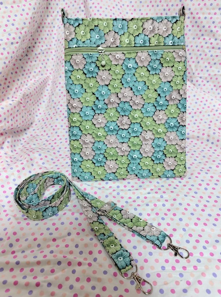 ポコポコ刺繍の花柄風ショルダーバッグ☆グリーン