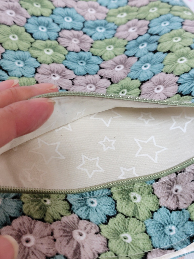 ポコポコ刺繍の花柄風ショルダーバッグ☆グリーン