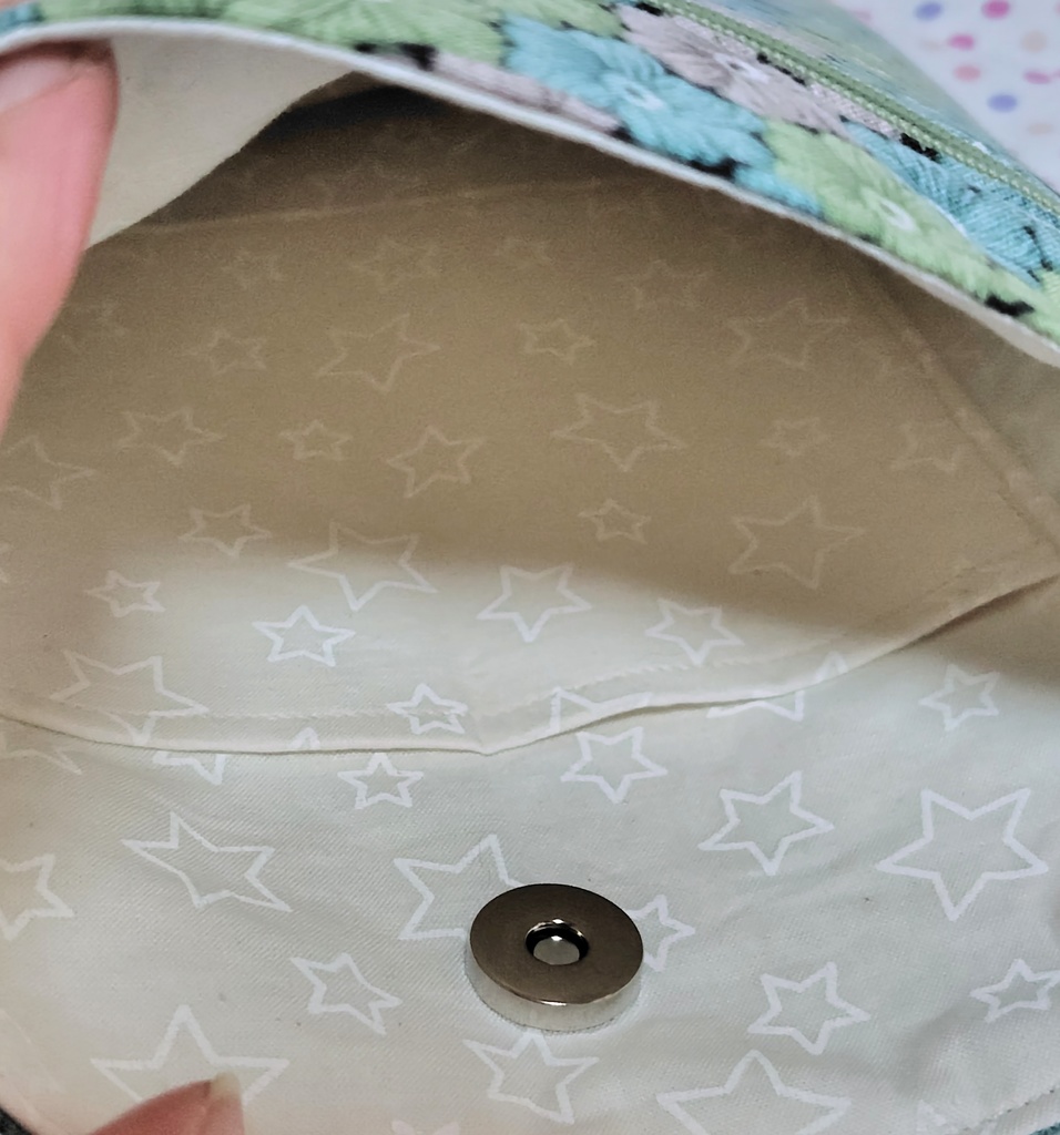 ポコポコ刺繍の花柄風ショルダーバッグ☆グリーン