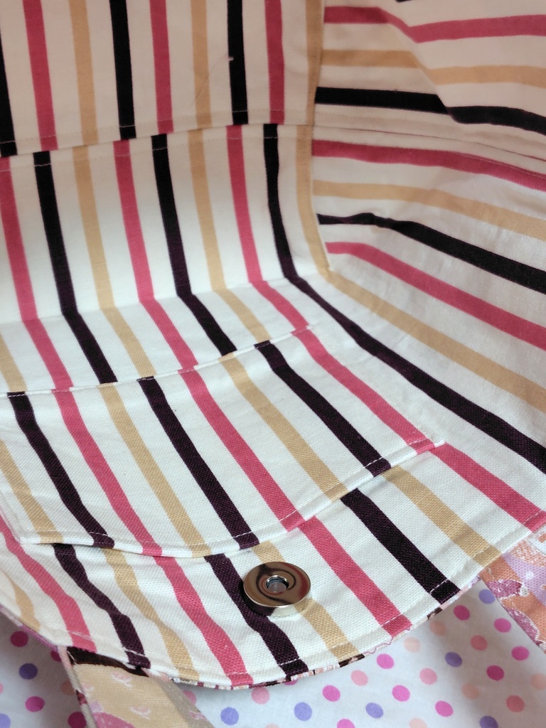 レトロ可愛い猫さんのパッチワーク風のお散歩ミニトートバッグ