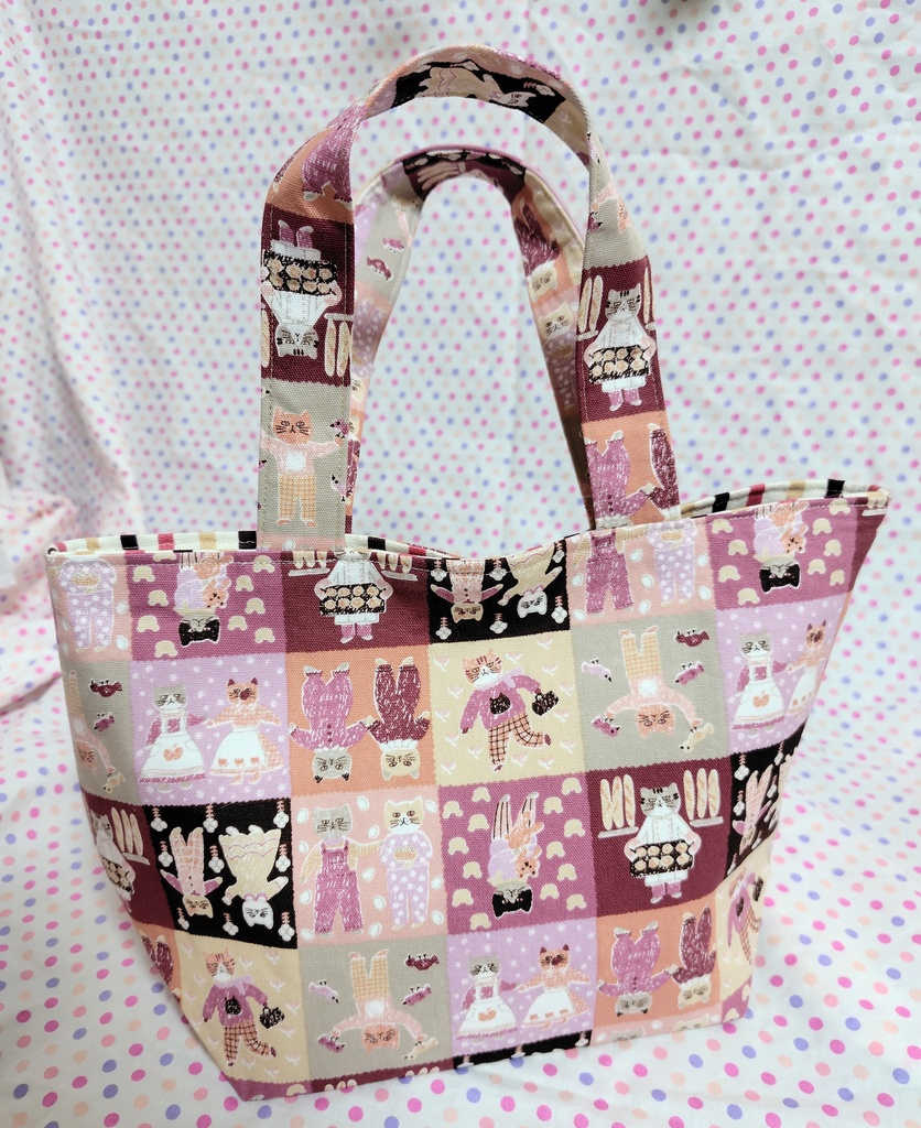 レトロ可愛い猫さんのパッチワーク風のお散歩ミニトートバッグ