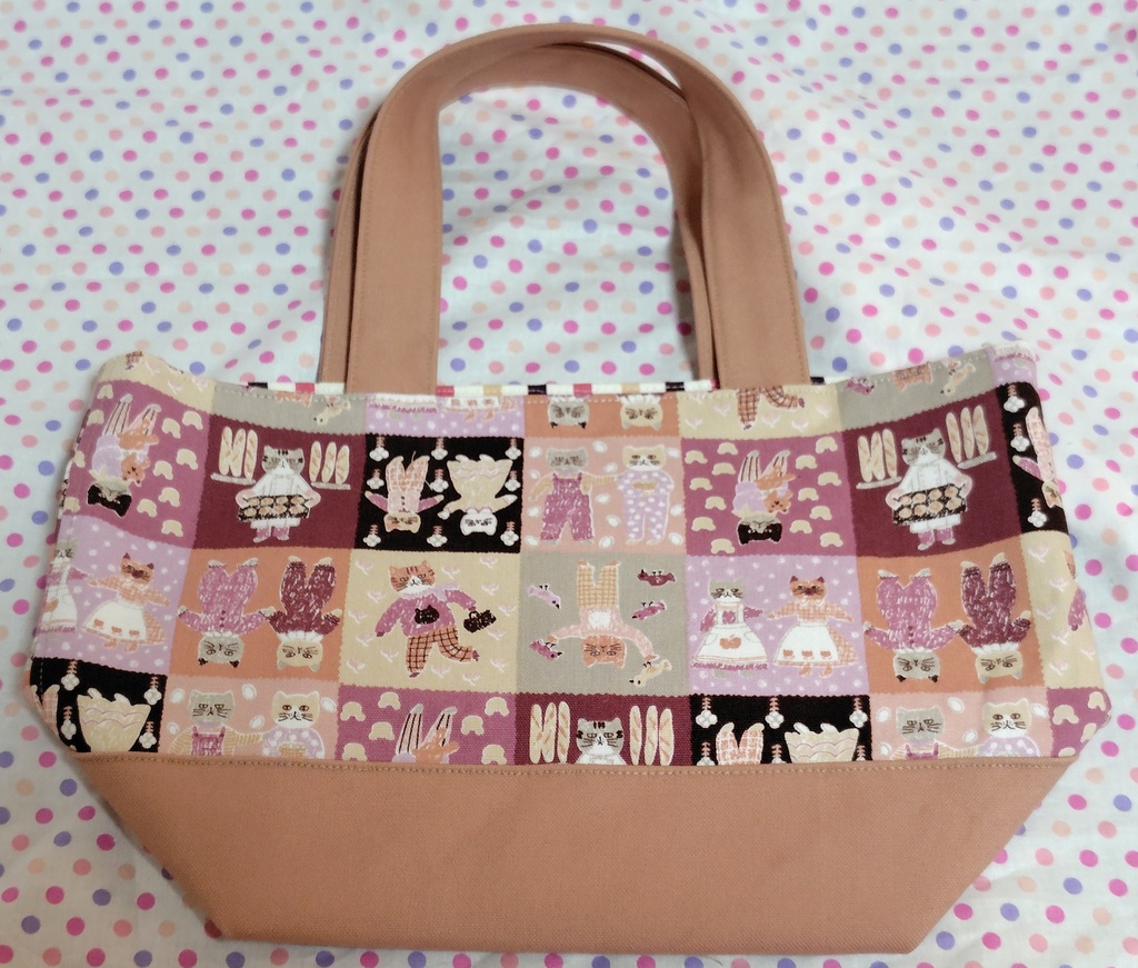 レトロ可愛い猫さんのパッチワーク風のお散歩ミニトートバッグ②