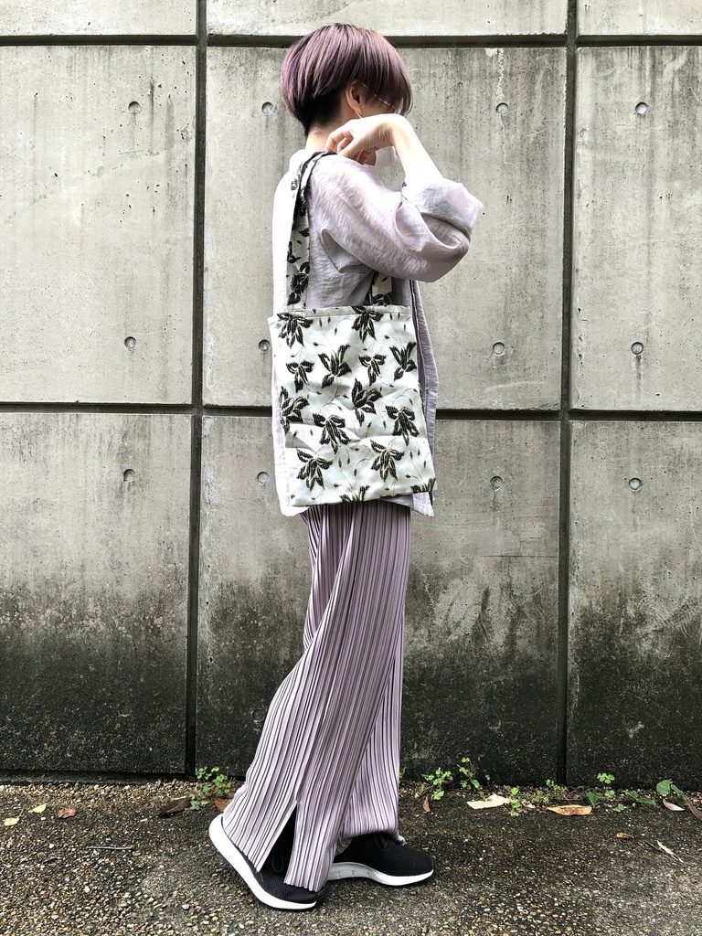【訳ありB品】白黒花トートバック