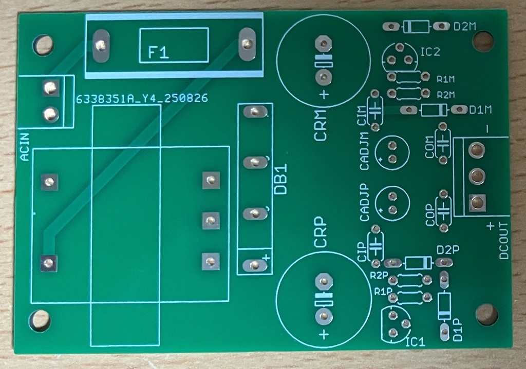 オペアンプ用小容量正負電源基板