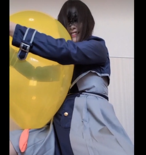 愛する風船を割らないといけない