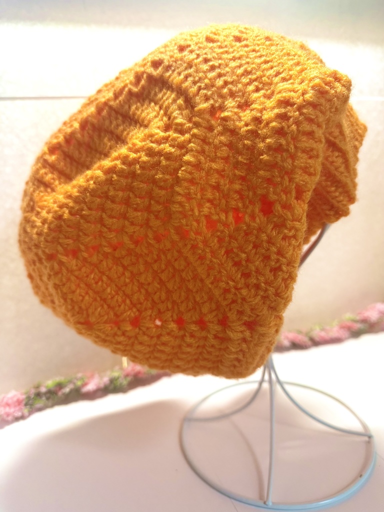 ゆったり可愛いシルエットの帽子 オレンジ