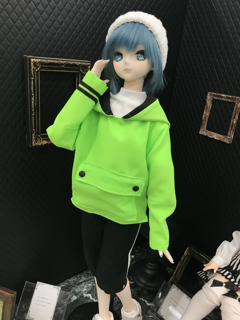 DDサイズネオンカラーフーディー