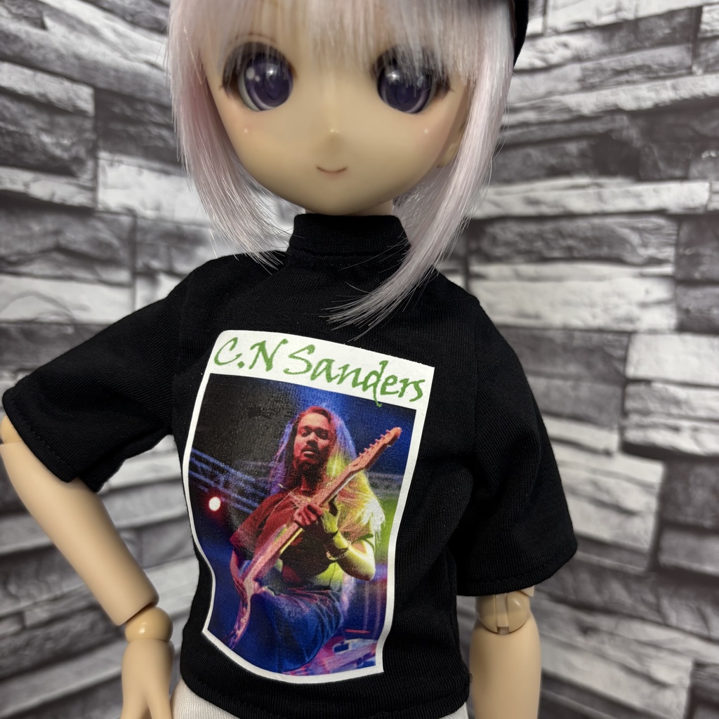 MDD/IMOMO/40cmサイズ【架空のギタリスト】Tシャツ 黒or灰
