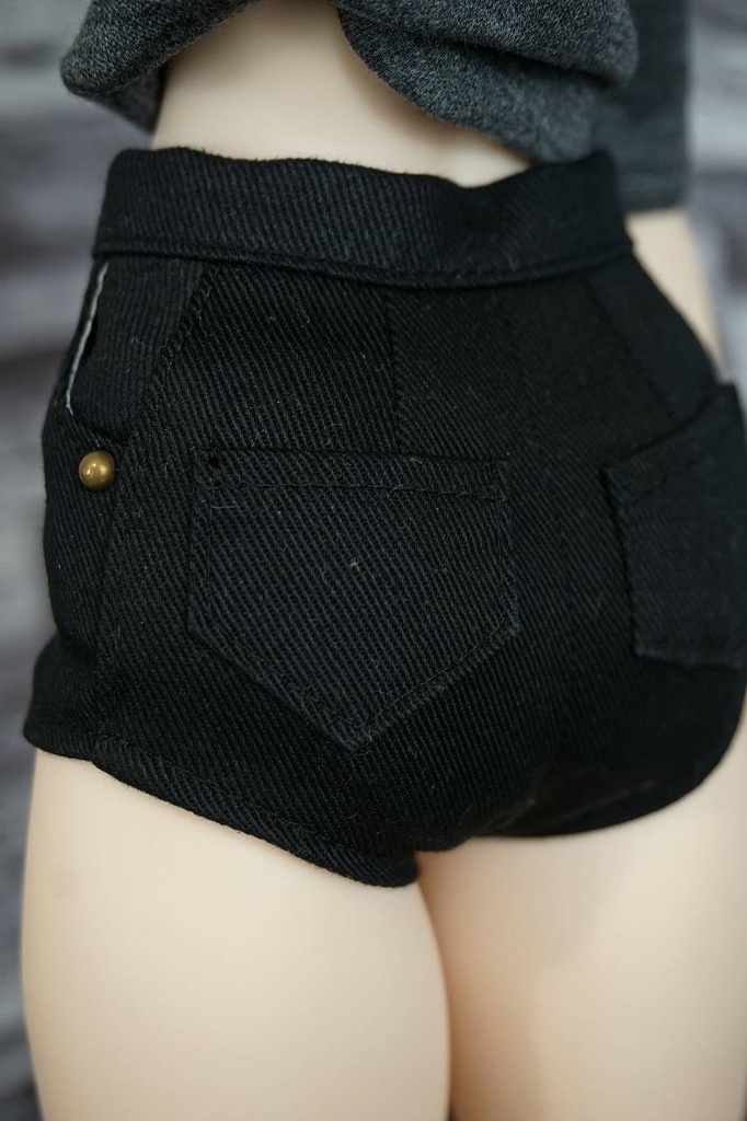 IMOMO40サイズ ホットパンツ【ブラックorホワイト】