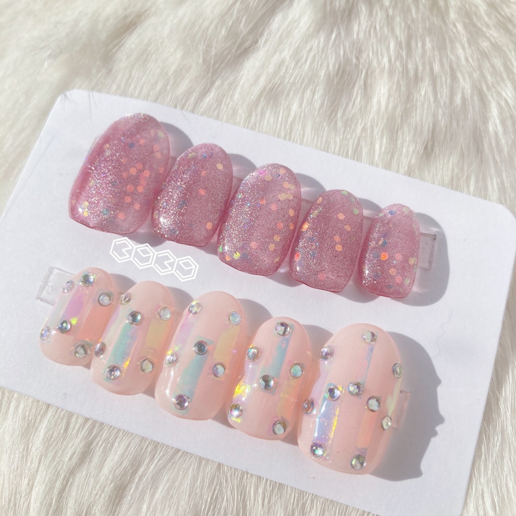 ネイルチップ　オーロラ　ピンク