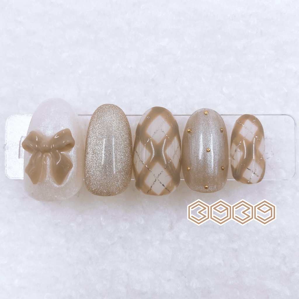 チェック柄ネイル グレー ベージュ ブラウン