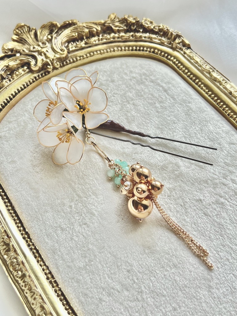 和泉守兼定モチーフ牡丹の花・梅の花セット・ピアス(イヤリング)