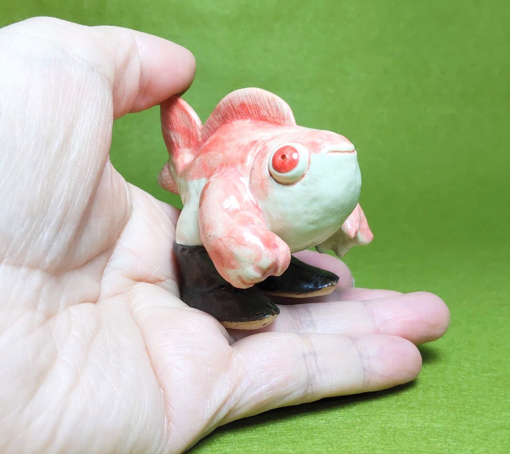 陶立体「ミニ タチウオ」