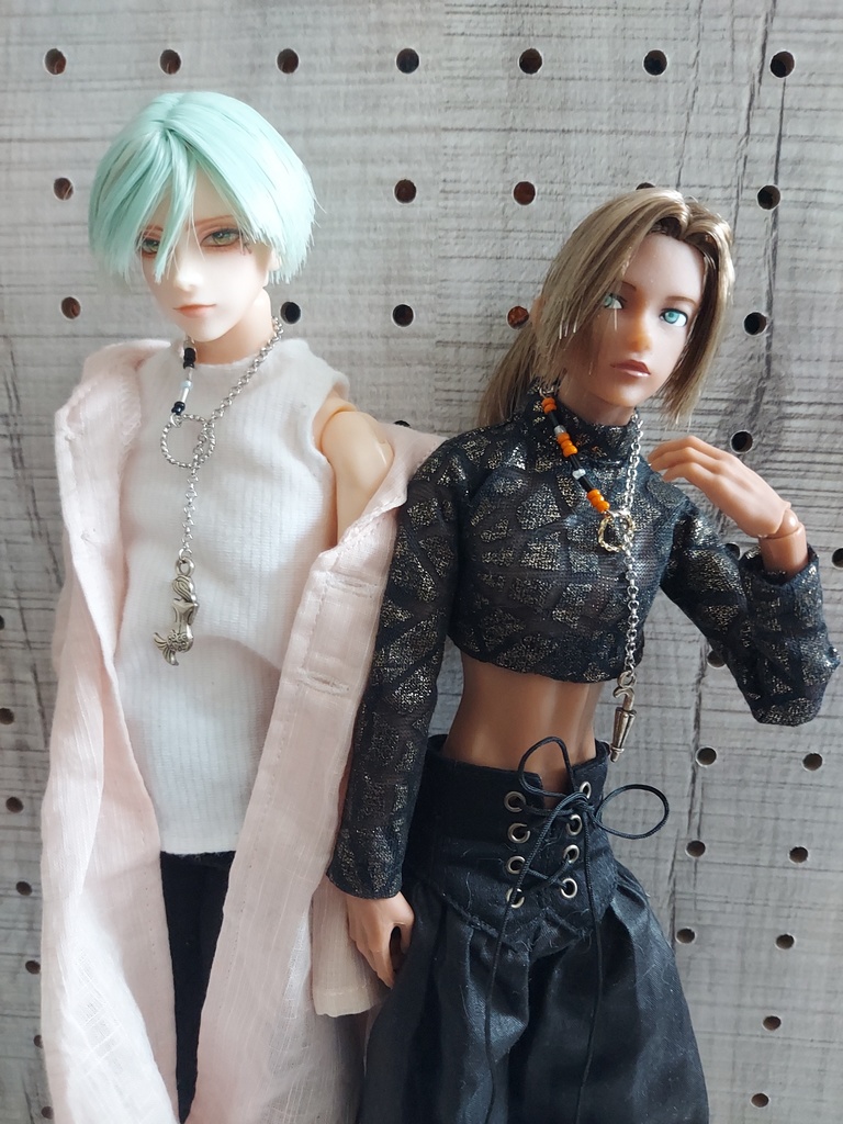 アシメントリーネックレス