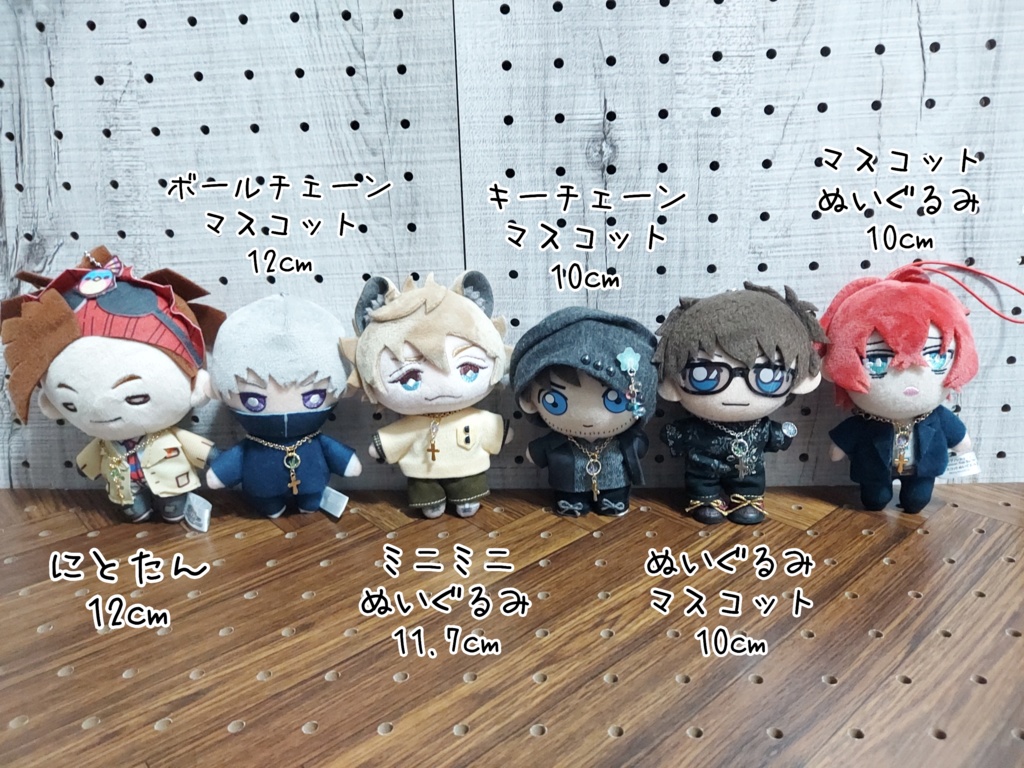 スワロフスキーと十字架ネックレス