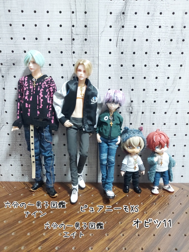 スワロフスキーと十字架ネックレス