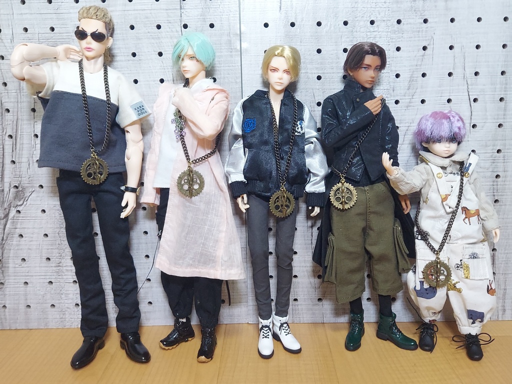 時を刻むポシェット