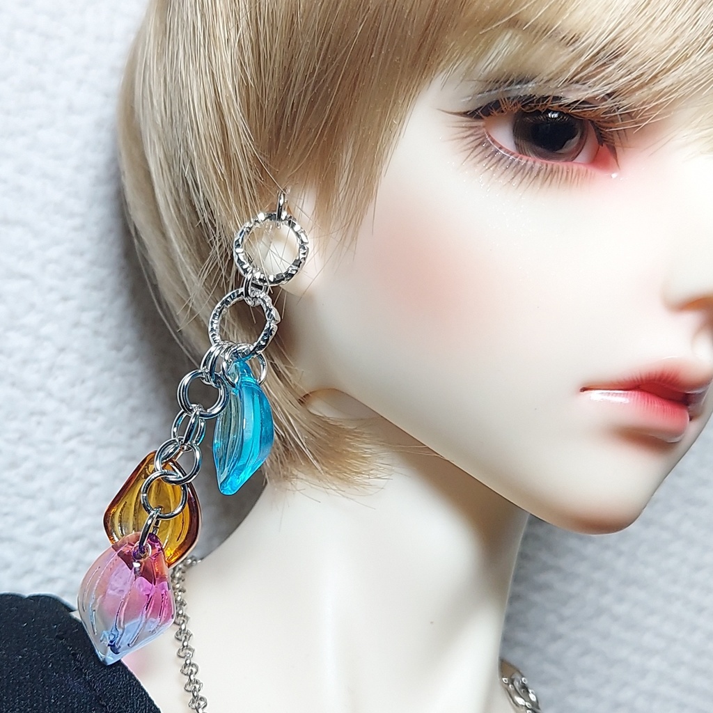 3連リーフのノンホールピアス