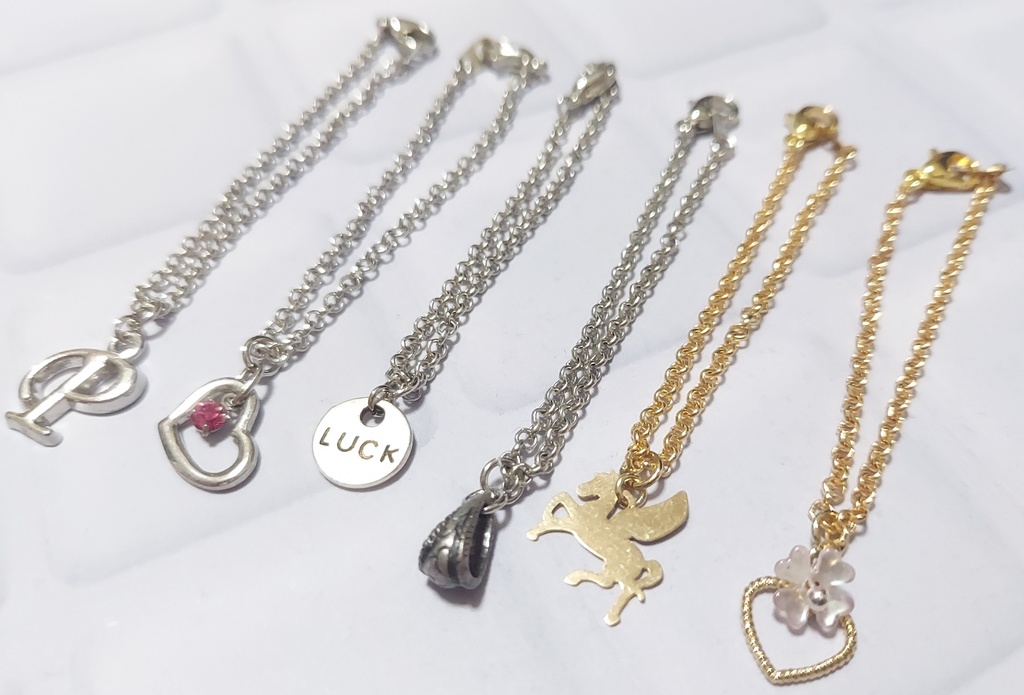 六分の一サイズ シンプルチャームのネックレス