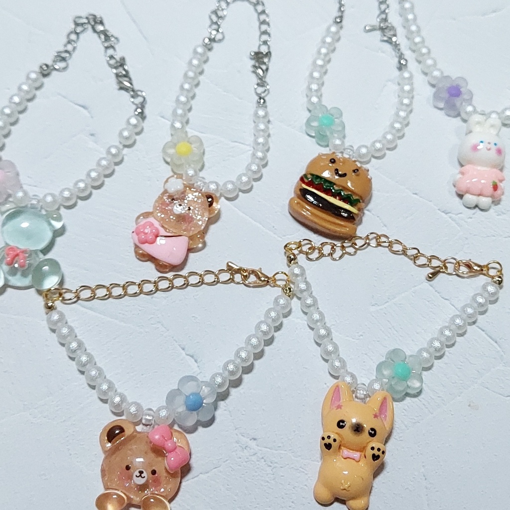 ネックレス、ポシェット