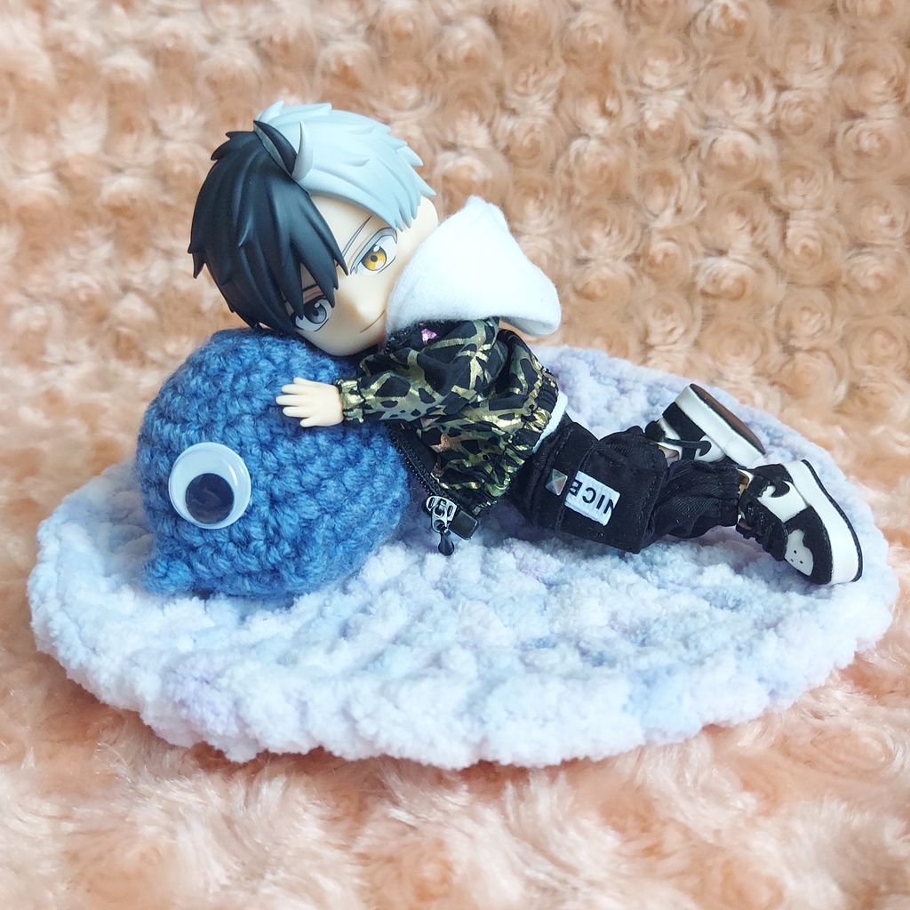 もこもこラグ、おばけちゃんクッション