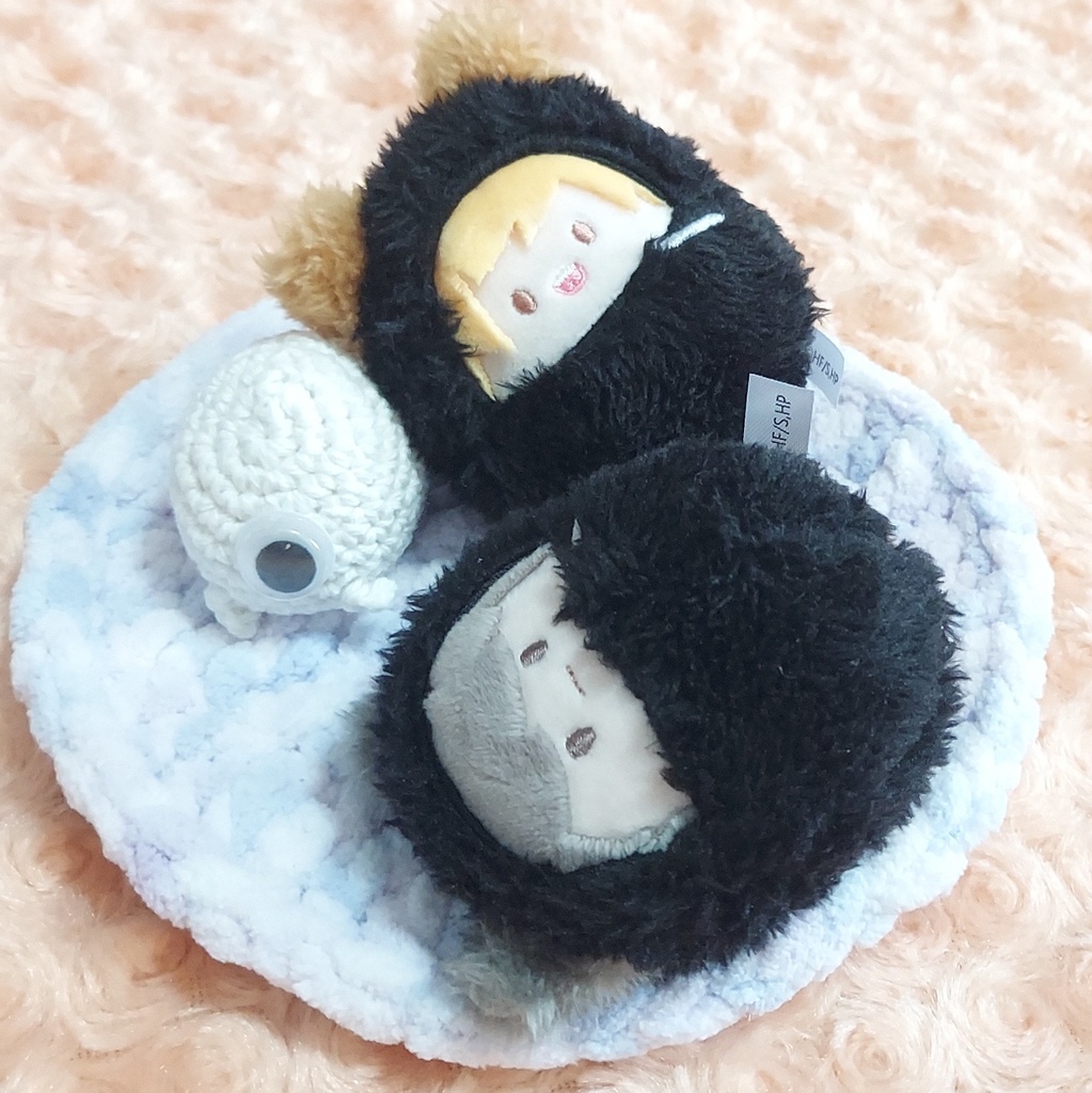 もこもこラグ、おばけちゃんクッション