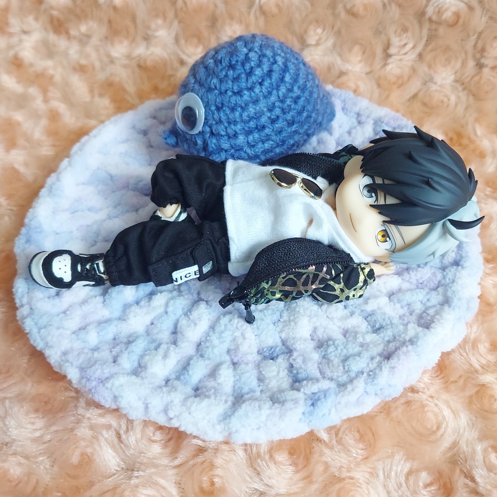 もこもこラグ、おばけちゃんクッション