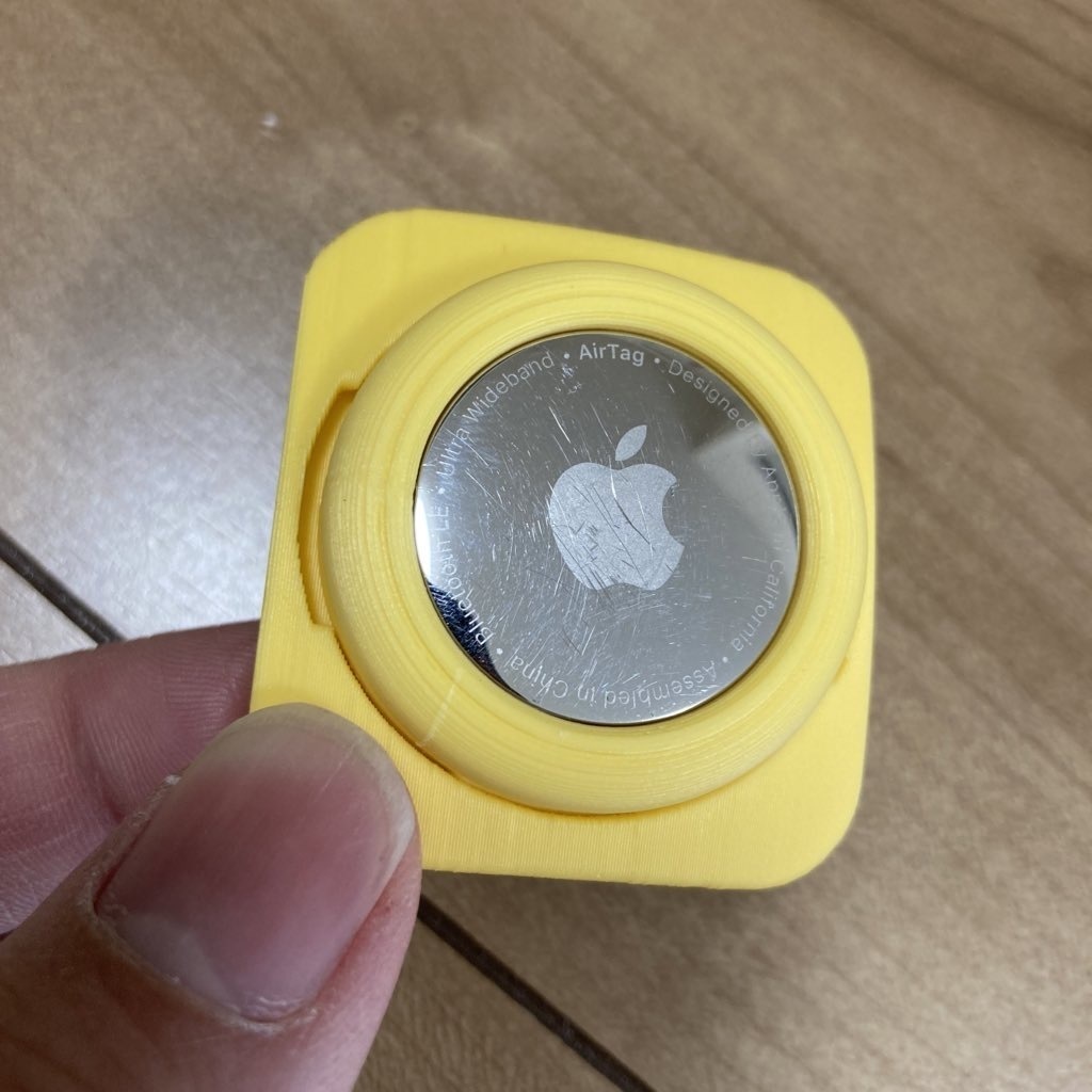 幼児向けAirTagホルダー