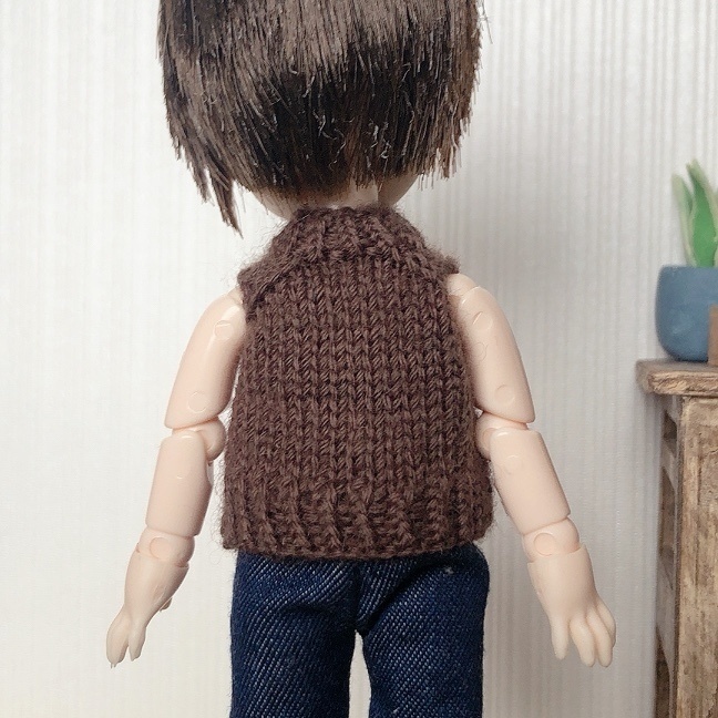 1/12ドールサイズ 重ね着用 ケーブル模様のノースリーブセーター