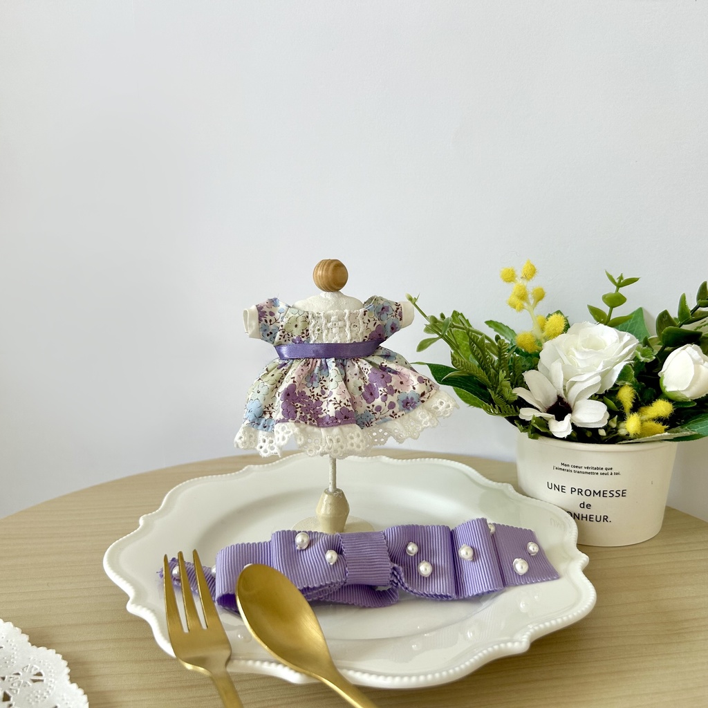 ブーケのゼリーケーキ(セーラ襟のワンピース、ビジューリボンカチューシャ)