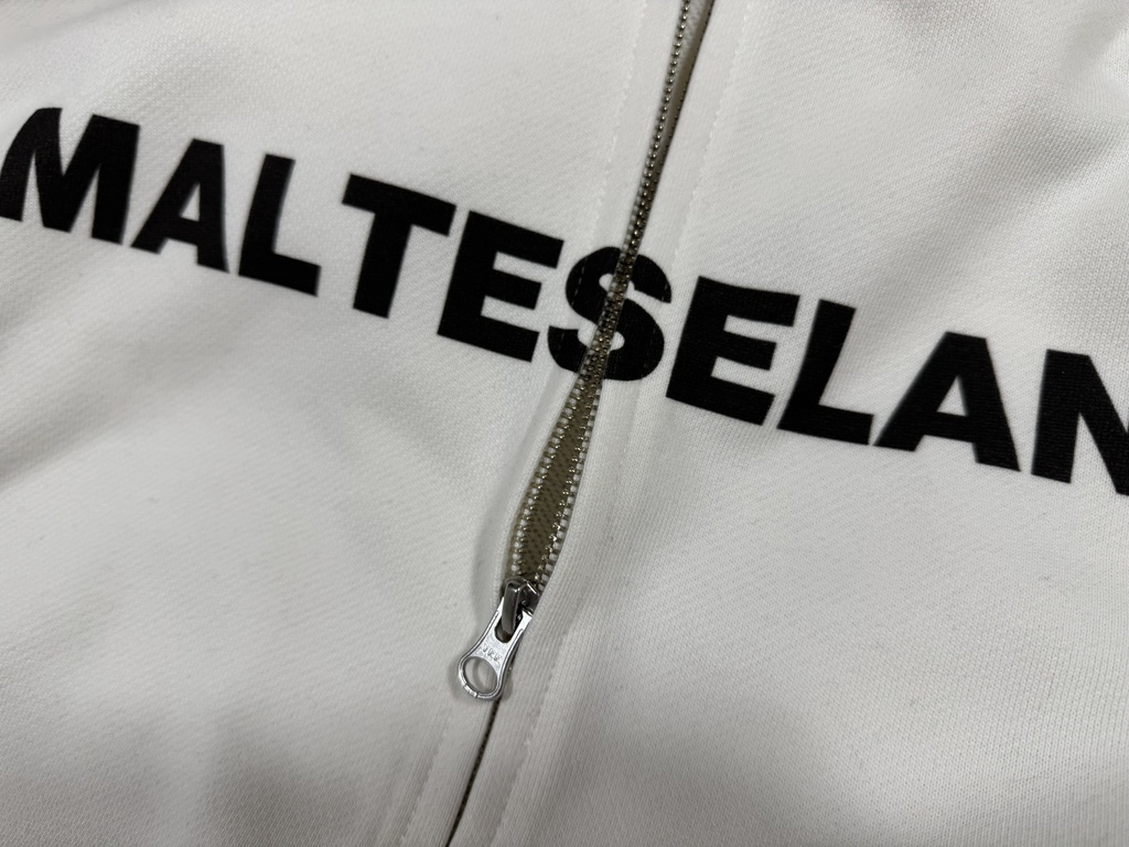 フリーナ デザインダブルジップパーカー WHITE