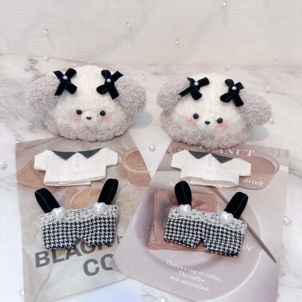 モノクロわんちゃんサロペット