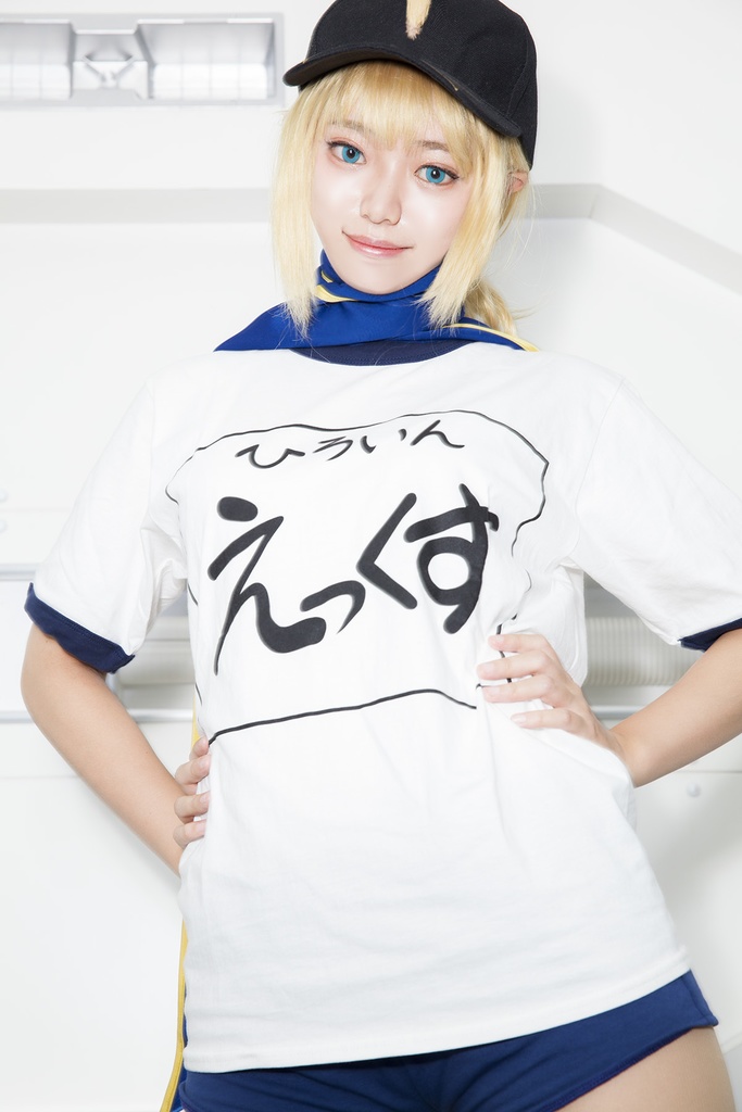 謎のヒロインX 体操着Tシャツ