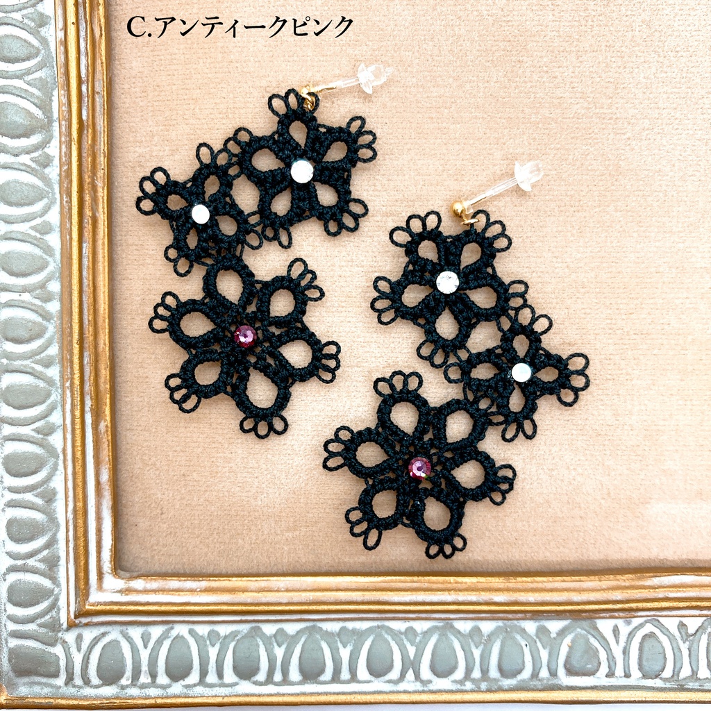 フラワーレースのピアス