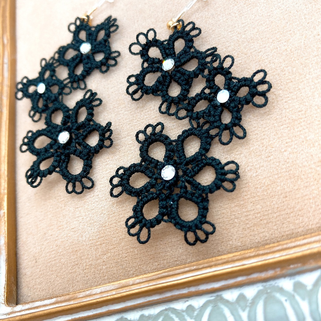 フラワーレースのイヤリング