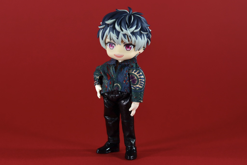 ピーコック柄シャツ